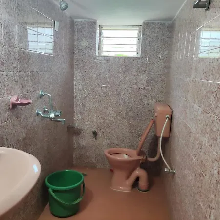 Camrose Guest House-3