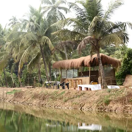 Om Lake Resort-2
