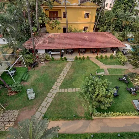 Hotel Calangute-3