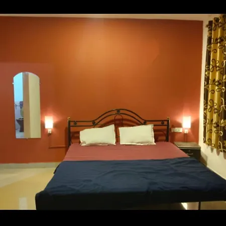 New Galaxy Guest House-2