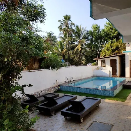 Calangute Rocks-2