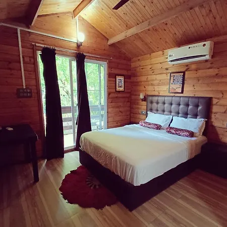 Greenland Cottage'S-2