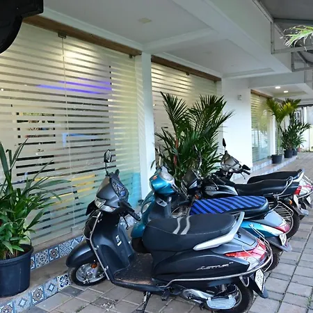 The Candolim Suites - An All Suites Hotel-2