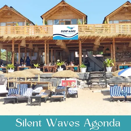 Silent Waves-3