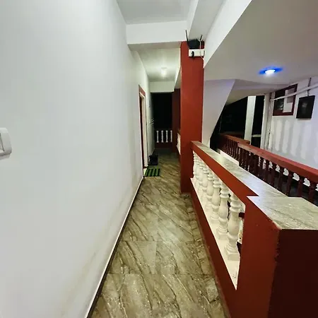 Mary Vaz Guest House-2