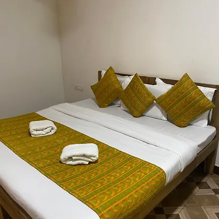 Calangute Beach Avenue-3