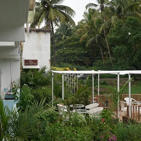 Whiteflower Resort Morjim-3