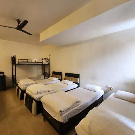 All Seasons Guest House I Rooms & Dorms-3