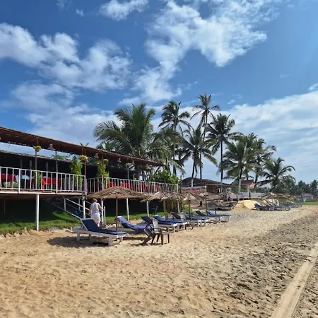 Happy Shack Beach And Wooden Huts-2