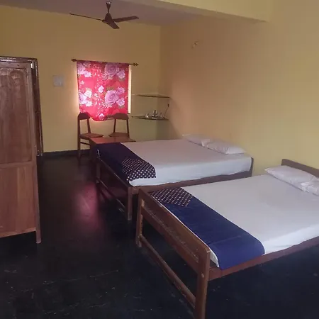 Radhabai Hotel-3