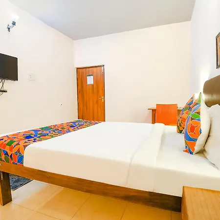 Fabhotel Benz Destination - 700M Candolim Beach-3