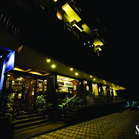 Seasons Hotels & Resorts-2