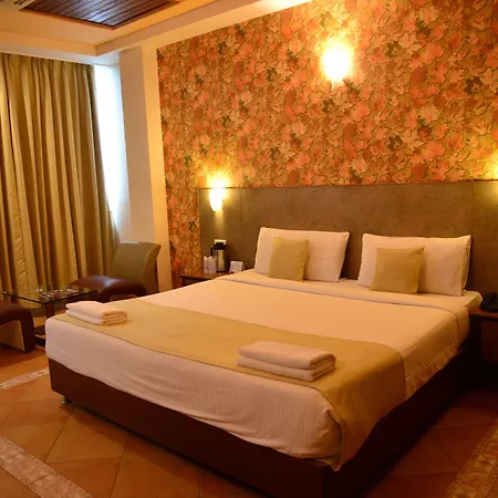 Goa Woodlands Hotel-3