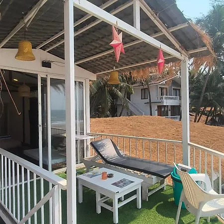 Aqua Beach Rooms, Only Accommodation On Ashwem Beach-3