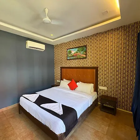 Royal Neptunian Beach Cottages Arambol Goa-2