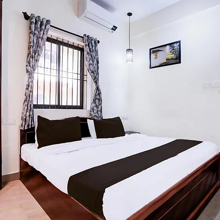 Hotel O Galaxy Guest House-3