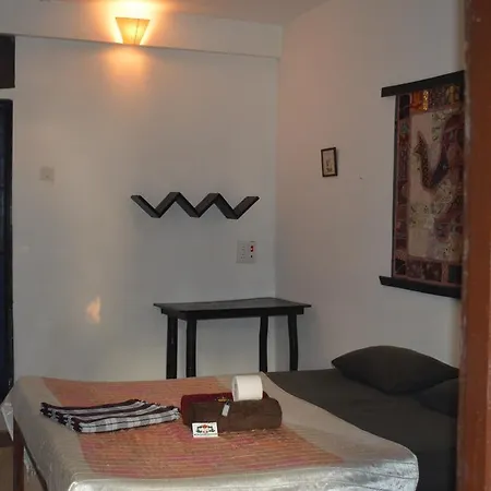 Cactus Guesthouse-2