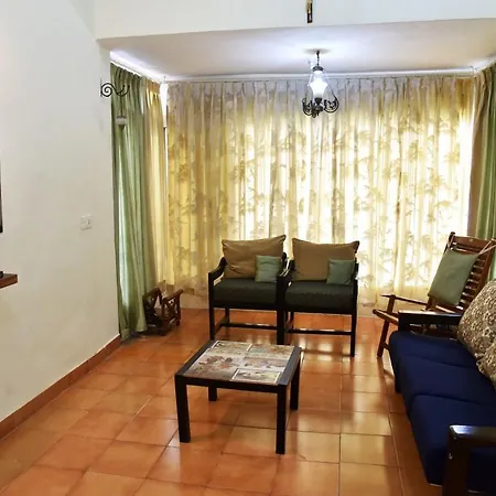 Beautiful Spacious Studio Apt In Candolim With Wifi-3