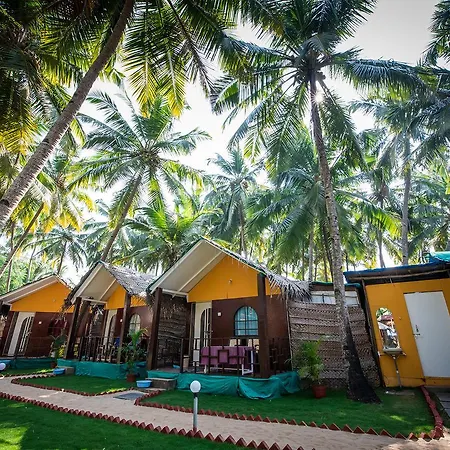 Om Sai Beach Huts-3