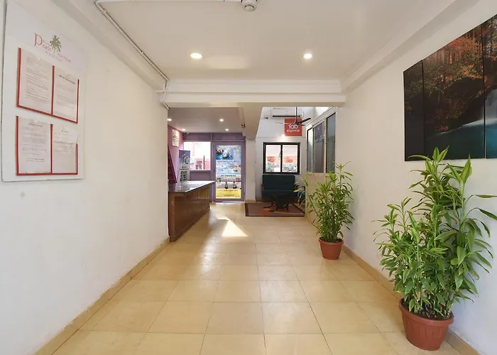 Fabexpress Park Avenue With Pool, Calangute Beach