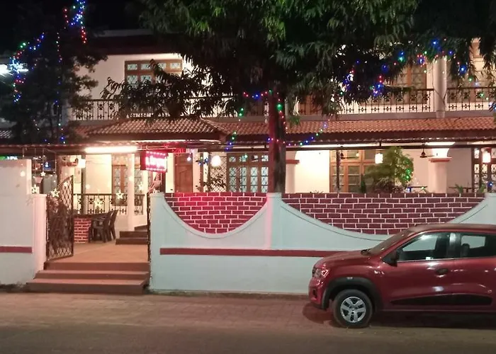 Shalom Guest House - The Room With Field View Panaji