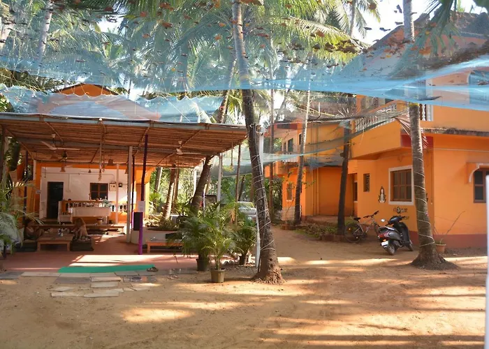 Taru Rooms Morjim Beach