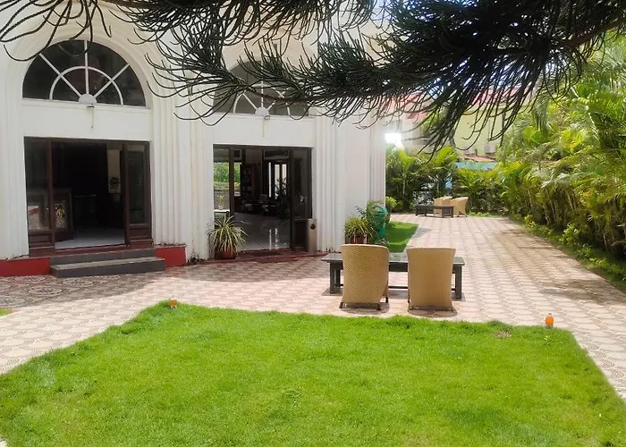 Sunset Beach Resort Candolim