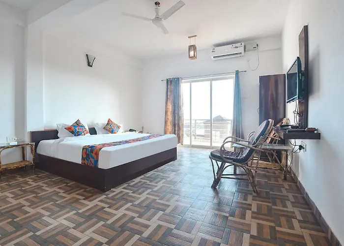 Pet friendly Fabexpress The Voyage Hotel Morjim