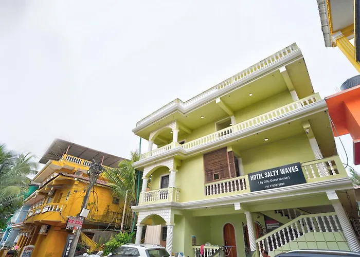 Hotel Salty Waves Baga