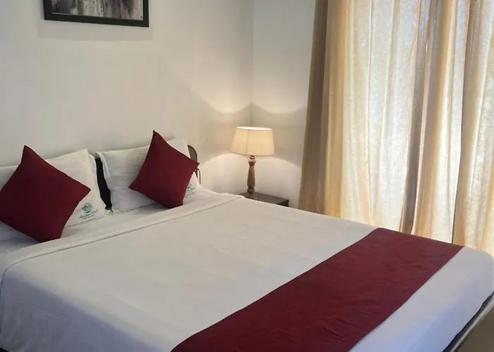 Martins Crest Hotel Patnem Beach