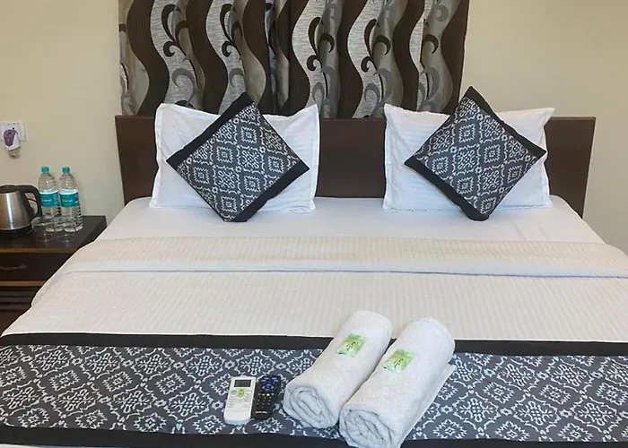 Baga Beach Crystal