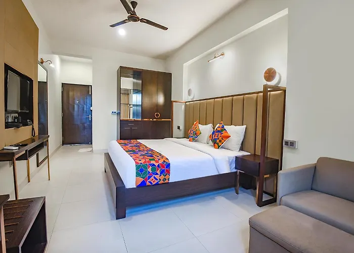 Fabhotel Prime Infantaria Comfort With Pool, Calangute Beach - 500M From Calangute Beach