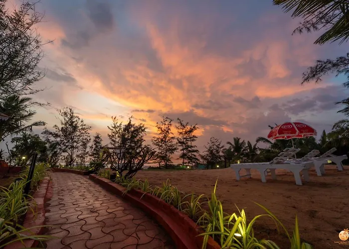 Tt Beach Cottages Candolim