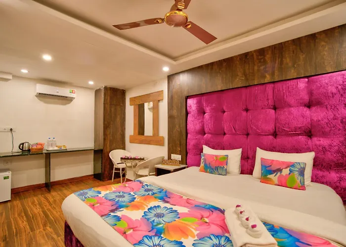 Lemonmint Svelton Manor Hotel Calangute