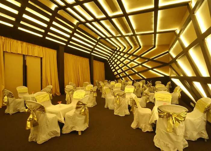 The Golden Crown Hotel Colva
