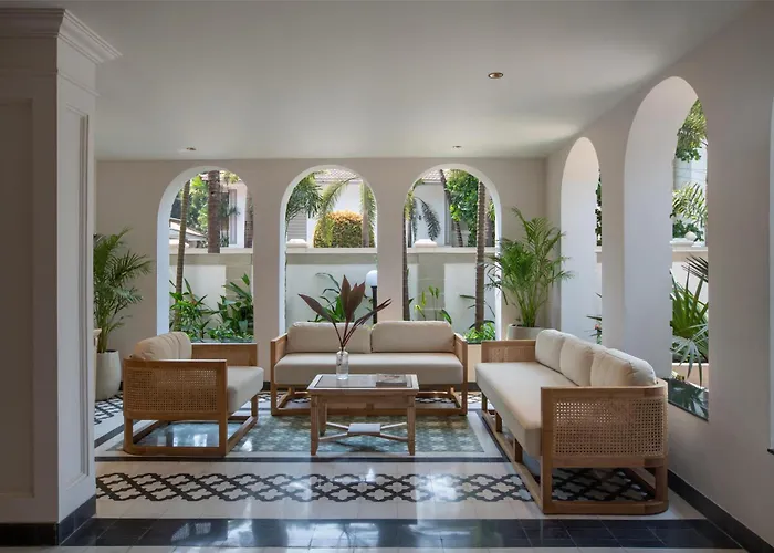 Candolim hotels near Calangute Beach