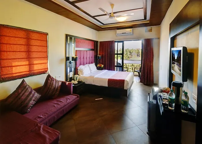 Resort De Crossroads Calangute