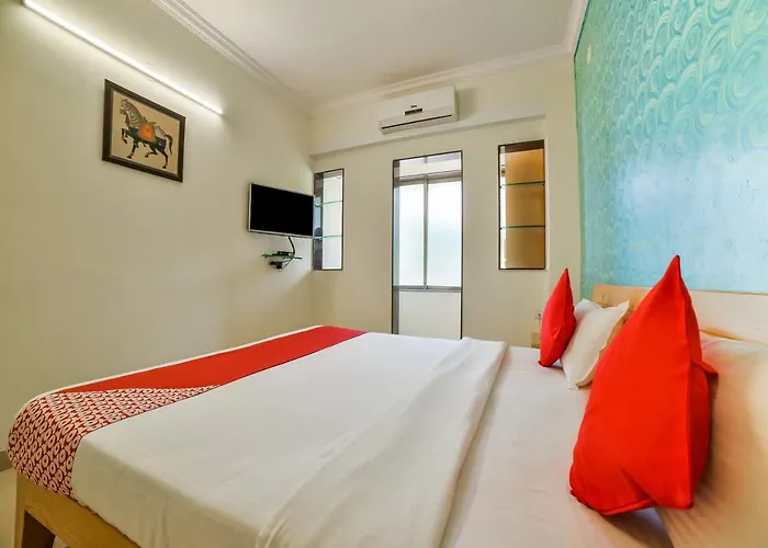 Oyo 12993 Pramila Court Hotel Panaji
